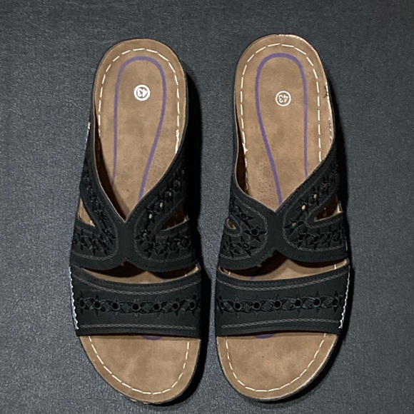 Strapless slide-on sandals - Picture 2 of 4